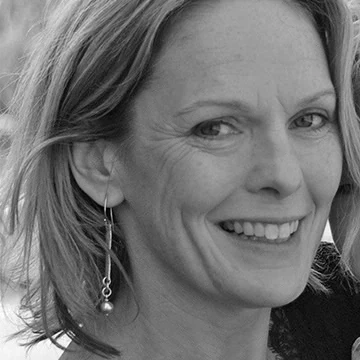 Dr Alison Blewett